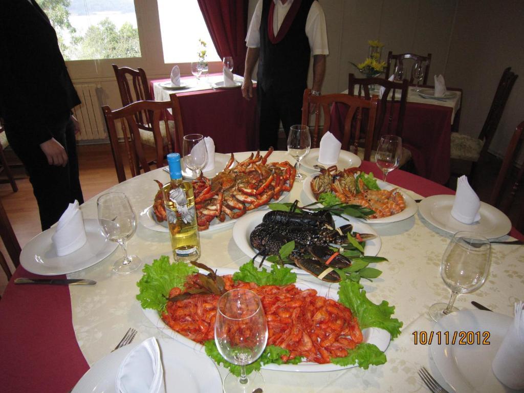 Hotel Santo Apostol 리돈델라 외부 사진