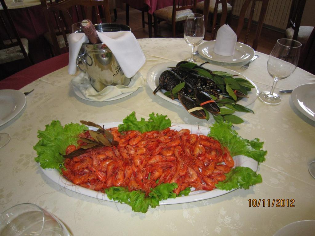 Hotel Santo Apostol 리돈델라 외부 사진