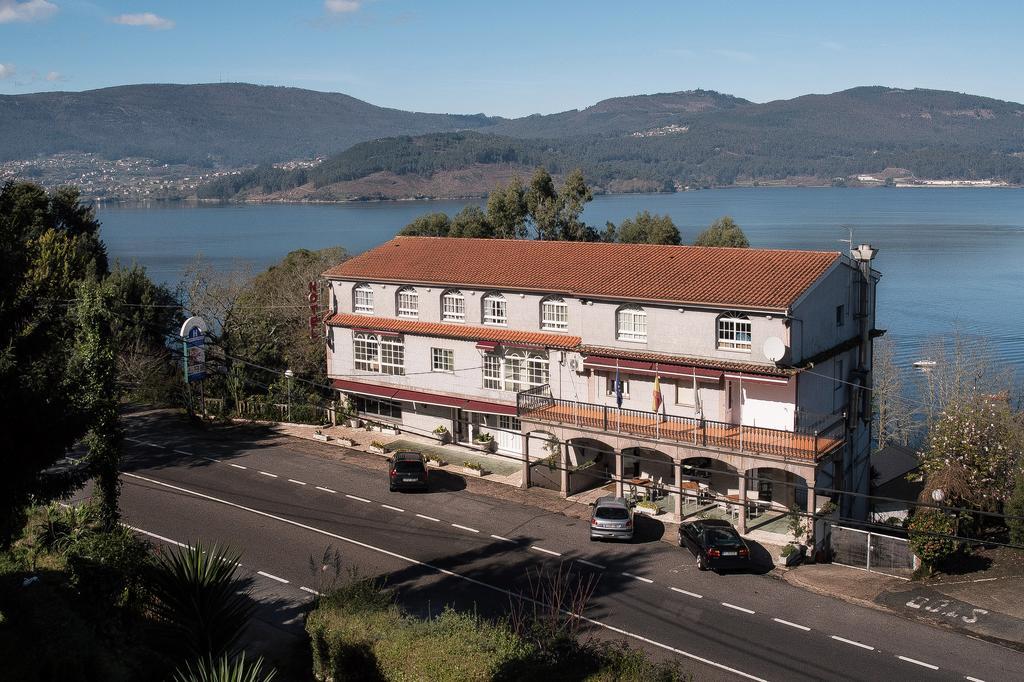 Hotel Santo Apostol 리돈델라 외부 사진